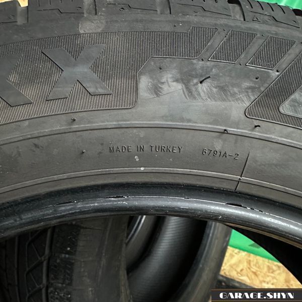 215/65 R17 Starmaxx Incurro Winter W 870  00456 фото