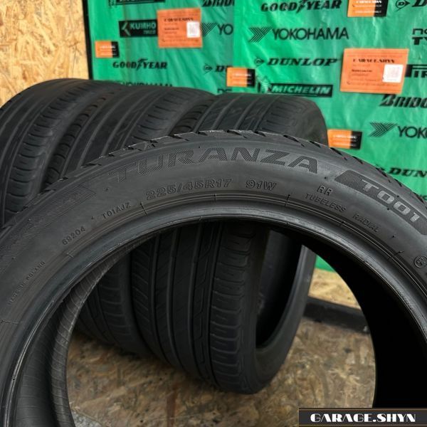 225/45 R17 Bridgestone Turanza T001 Літні шини б/в 00558 фото