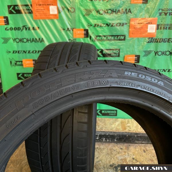 205/45 R17 Bridgestone Potenza RE 050A 00166 фото