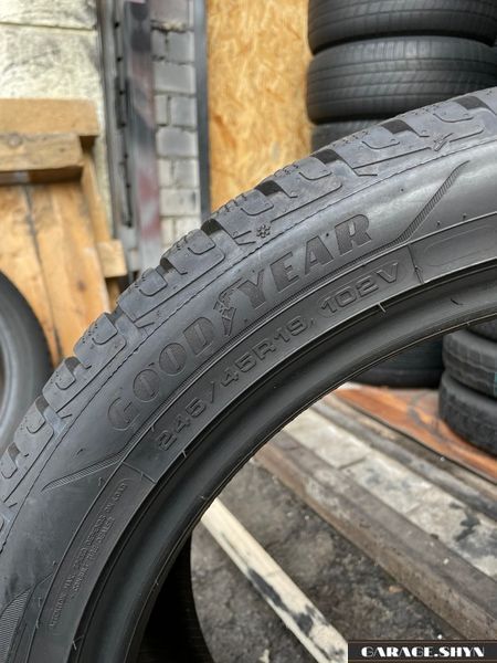 245/45 R19 Good Year Ultra Grip Performance+ 00090 фото