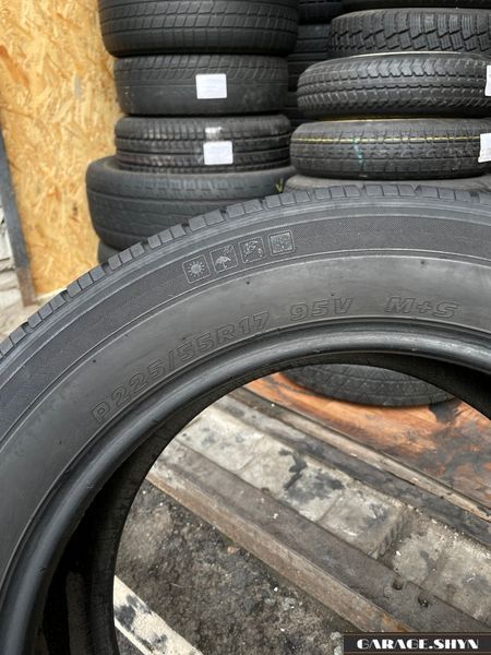 225/55 R17 Kumho Solus KH 25 M+S Всесезонні шини б/в 00134 фото
