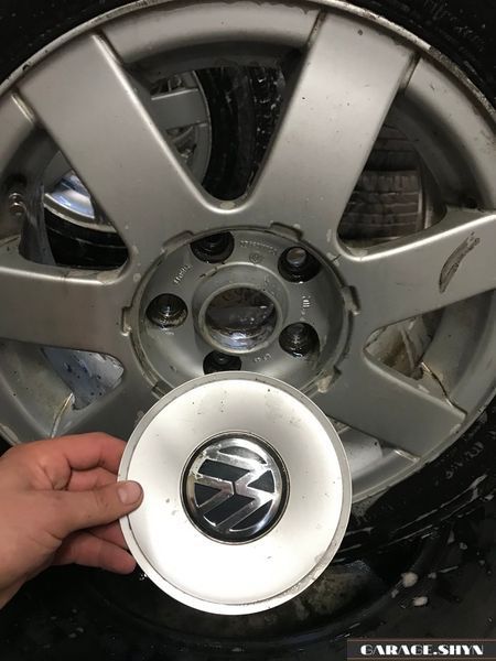 Ковпаки заглушка до литих дисків R15 Volkswagen оригінал код: 3B0 601 149 00094 фото